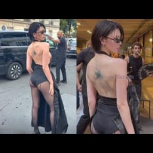 女優の三吉彩花がパリ・ファッションウィーク メンズで破廉恥な横乳尻見せ衣装で登場