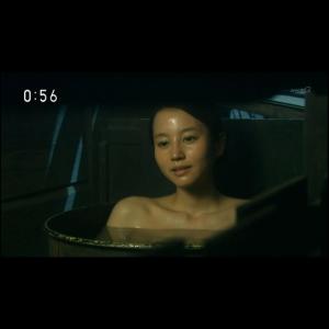 朝ドラで堀北真希が入浴シーンで半裸を晒すwww